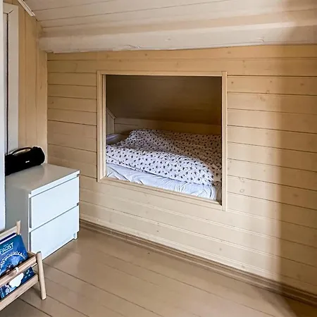 3 Bedroom Stunning In * Vikebygd