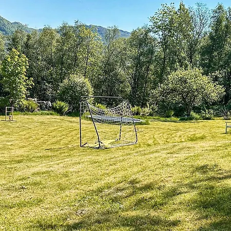 Vakantiehuis 3 Bedroom Stunning In *