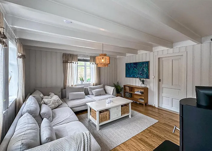 3 Bedroom Stunning In بيت للعطل