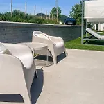 3 Bedroom Stunning In * Vikebygd